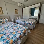 Deniz Manzarali, Plaja 100 Metre, Luks 4 Διαμέρισμα *