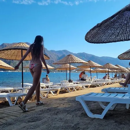 Deniz Manzarali, Plaja 100 Metre, Luks 4 Διαμέρισμα *