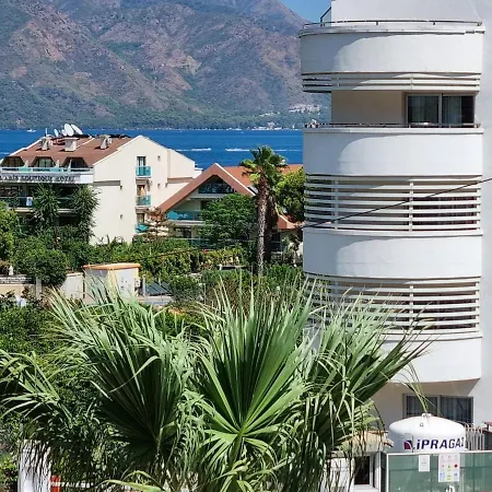 Deniz Manzarali, Plaja 100 Metre, Luks 4 * Μαρμαρίς