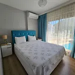Deniz Manzarali, Plaja 100 Metre, Luks 4 * מרמריס