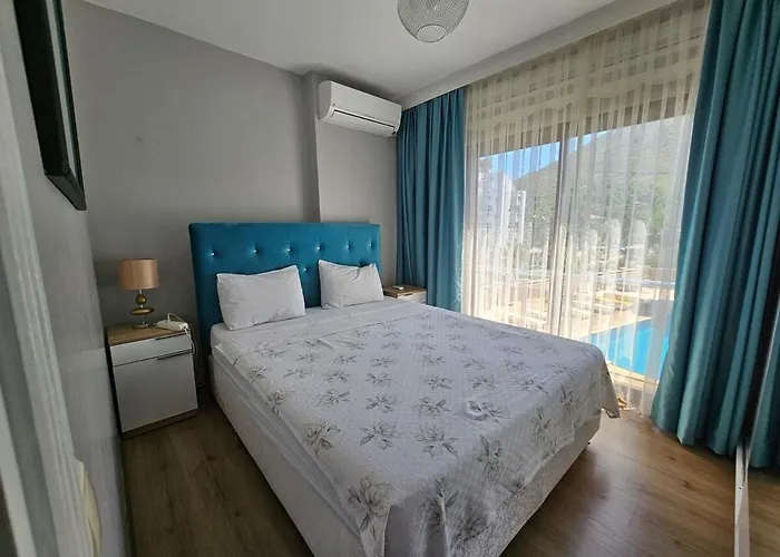 Deniz Manzarali, Plaja 100 Metre, Luks 4 * מרמריס