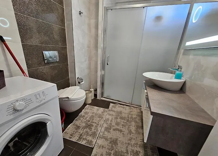 Deniz Manzaralı, Plaja 100 Metre, Luks 4 Daire